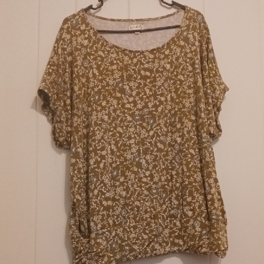 Wonderly Olive Green Floral Short Sleeve Tee